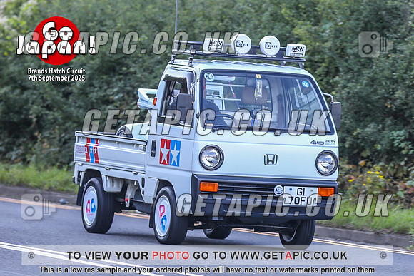 PP2509-565_LOGO_ON_PHOTO
