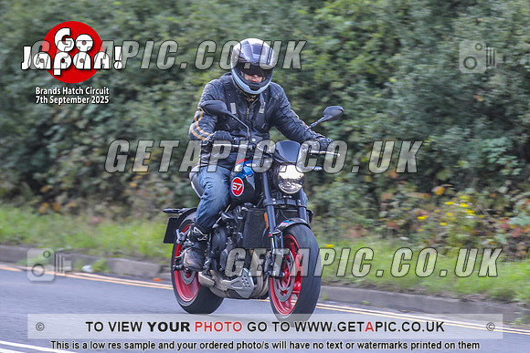 PP2509-758_LOGO_ON_PHOTO