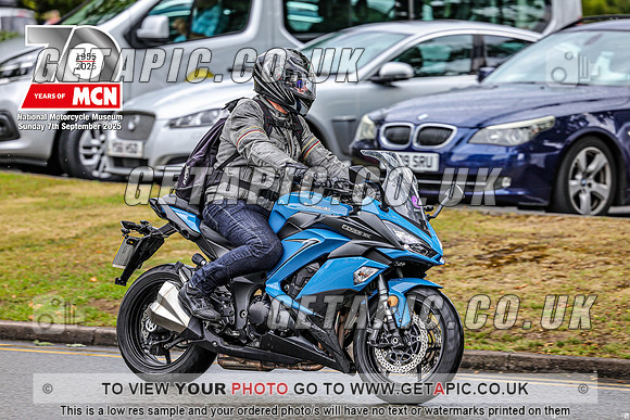 PR2509-01456_LOGO_ON_PHOTO