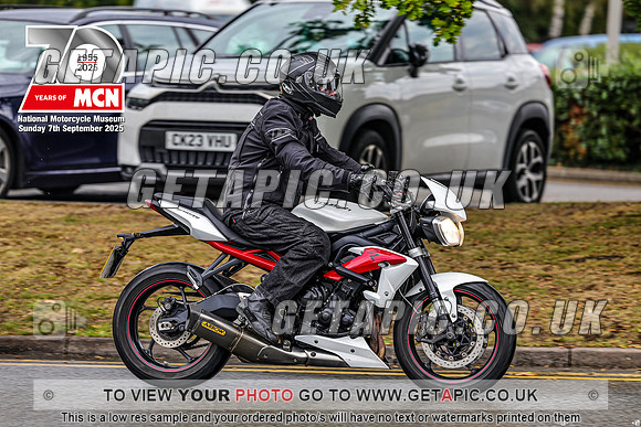 PR2509-01465_LOGO_ON_PHOTO