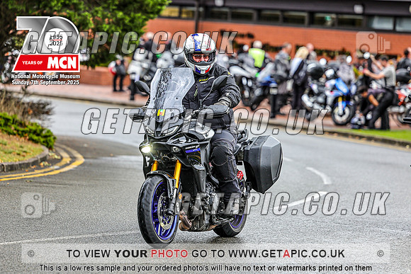PR2509-01752_LOGO_ON_PHOTO
