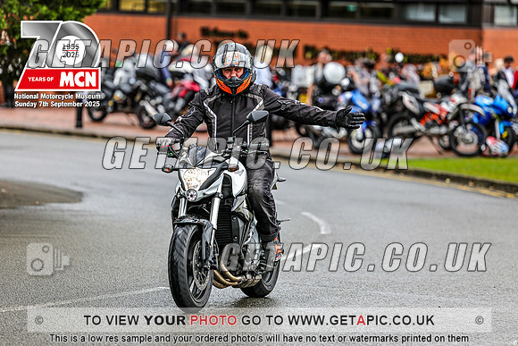 PR2509-01761_LOGO_ON_PHOTO