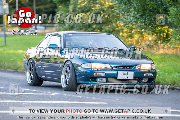 SJ2509-0852_LOGO_ON_PHOTO