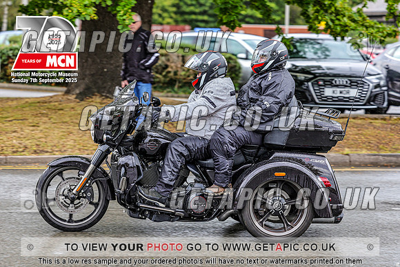 PR2509-01298_LOGO_ON_PHOTO