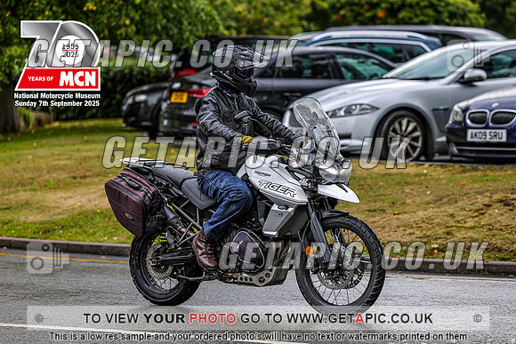 PR2509-01303_LOGO_ON_PHOTO