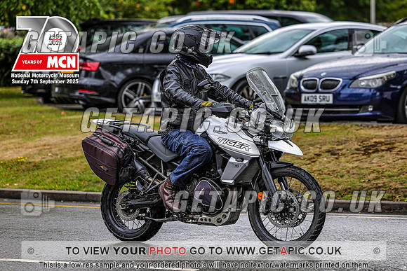 PR2509-01305_LOGO_ON_PHOTO