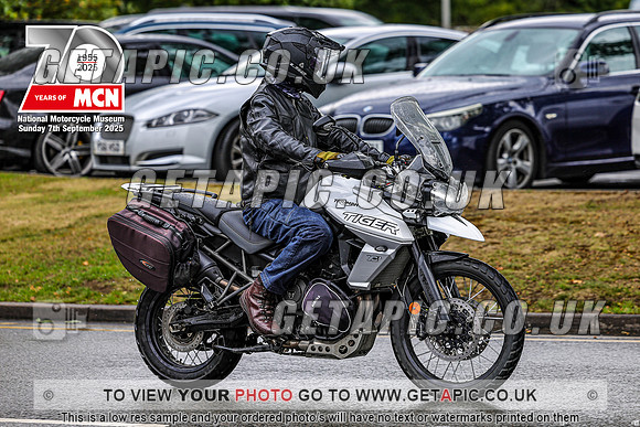 PR2509-01307_LOGO_ON_PHOTO