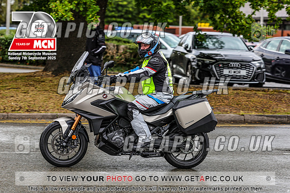 PR2509-01320_LOGO_ON_PHOTO