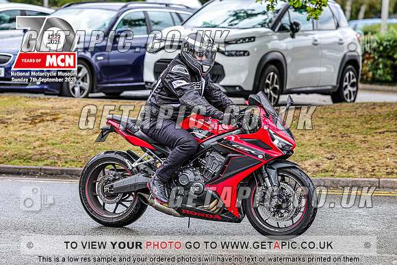 PR2509-01330_LOGO_ON_PHOTO