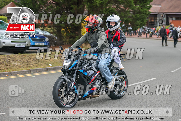 GP2509-049_LOGO_ON_PHOTO