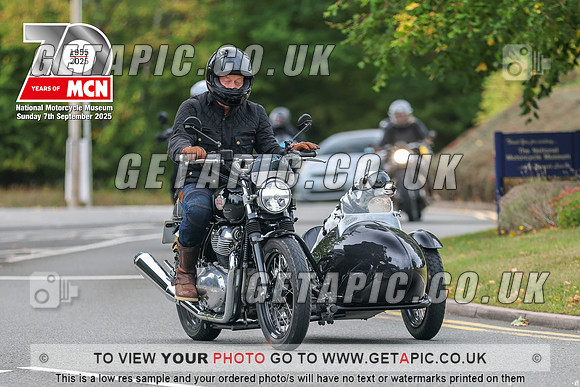 GP2509-111_LOGO_ON_PHOTO
