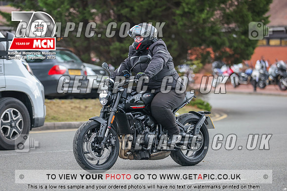 GP2509-182_LOGO_ON_PHOTO