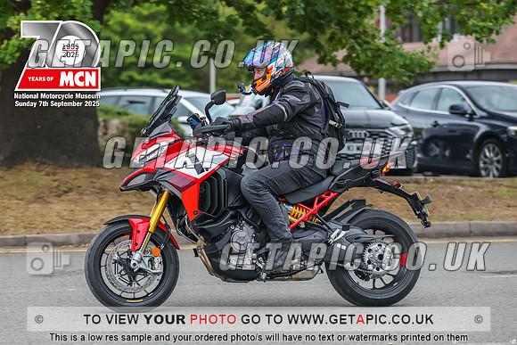 GP2509-203_LOGO_ON_PHOTO