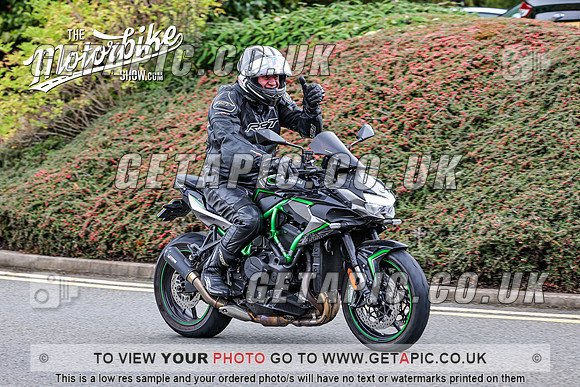PR2509-2576_LOGO_ON_PHOTO