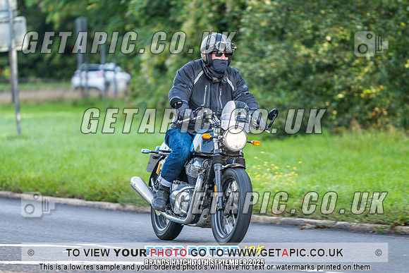 SJ2509-4525_LOGO_ON_PHOTO