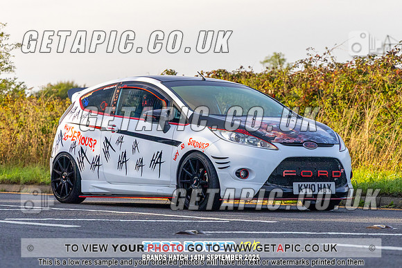 DK2509-0992_LOGO_ON_PHOTO