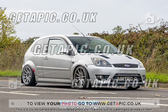 DK2509-0036_LOGO_ON_PHOTO
