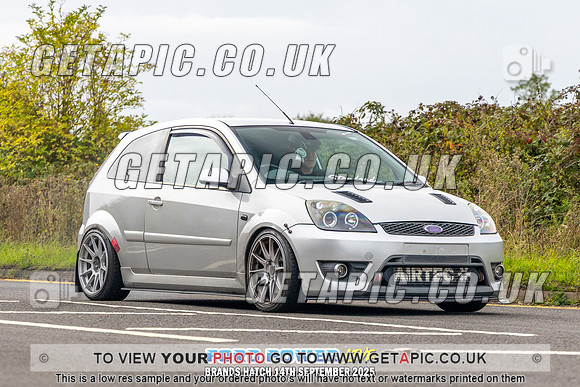 DK2509-0037_LOGO_ON_PHOTO
