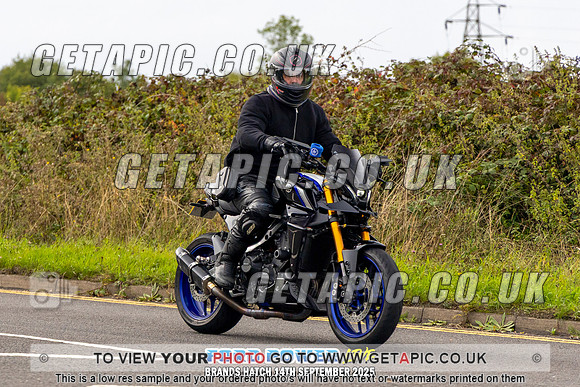 DK2509-0044_LOGO_ON_PHOTO