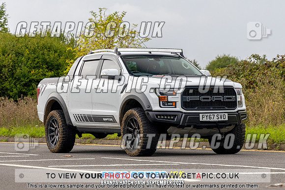 DK2509-0009_LOGO_ON_PHOTO