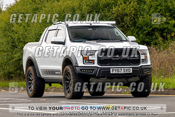 DK2509-0015_LOGO_ON_PHOTO