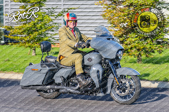 A-GP2509-1014_LOGO_ON_PHOTO
