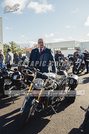 ES2509-02749_LOGO_ON_PHOTO