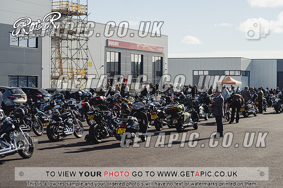 ES2509-02879_LOGO_ON_PHOTO