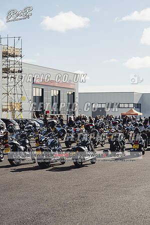 ES2509-02899_LOGO_ON_PHOTO