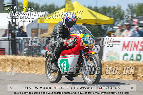 GP2508-4957-C_LOGO_ON_PHOTO