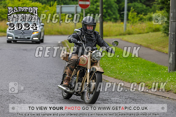PR2407-850_LOGO_ON_PHOTO