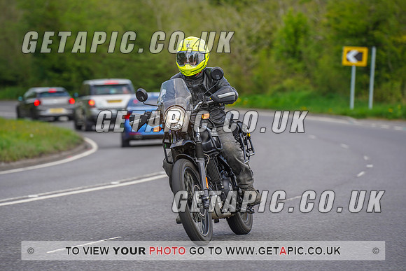 RS2204_12074