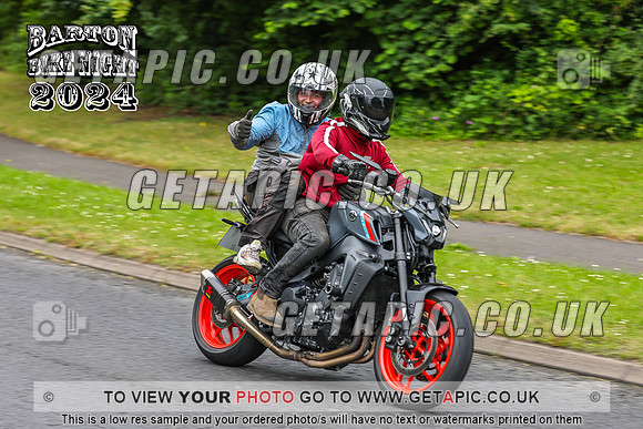 PR2407-212_LOGO_ON_PHOTO