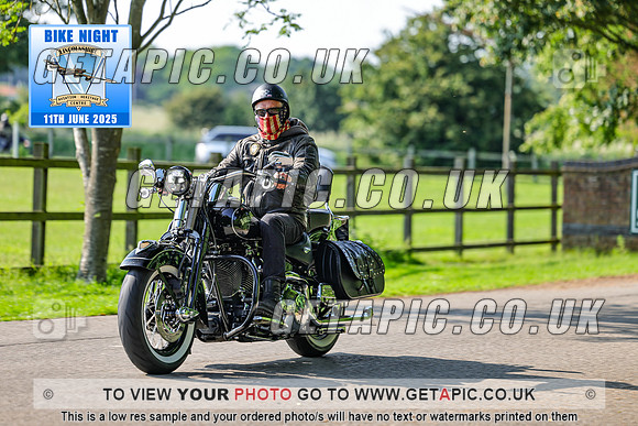 PR2506-01813_LOGO_ON_PHOTO