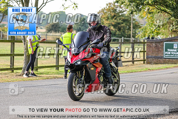 PR2508-14070_LOGO_ON_PHOTO