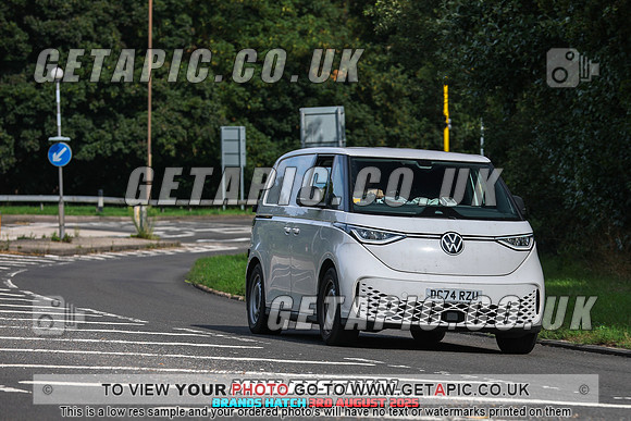 GP2508-2796-C_LOGO_ON_PHOTO