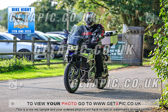 PR2506-08442_LOGO_ON_PHOTO