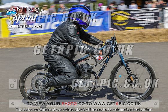 PR2408-00752-C_LOGO_ON_PHOTO