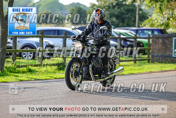 PR2506-08455_LOGO_ON_PHOTO