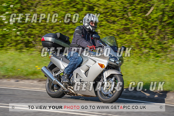 RS2204_11047