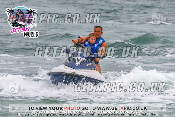 PP2507-783_LOGO_ON_PHOTO