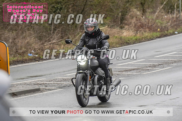 RS2203_1015_E_With_Logo