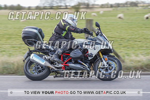 RS2204_1029