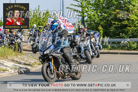 MWA2405-572-C_LOGO_ON_PHOTO
