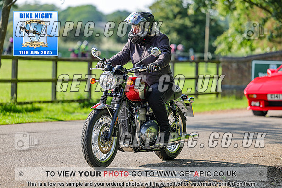 PR2506-02579_LOGO_ON_PHOTO