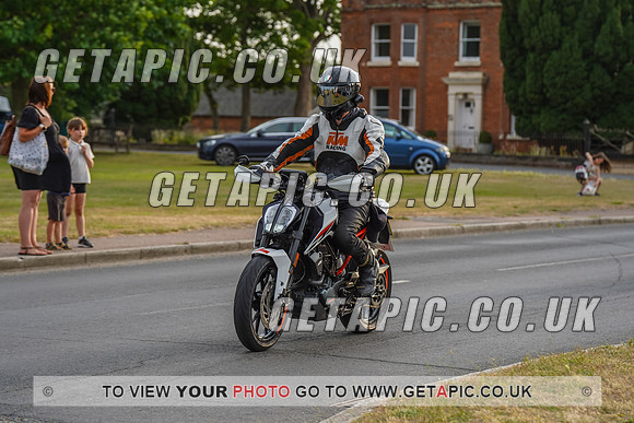 RS2207_8804
