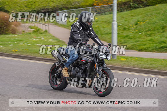 RS2204_4610