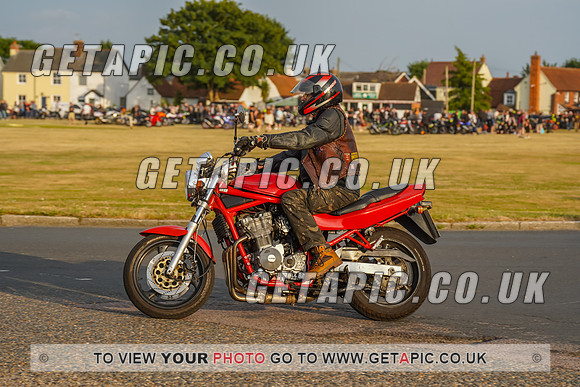 RS2207_8915