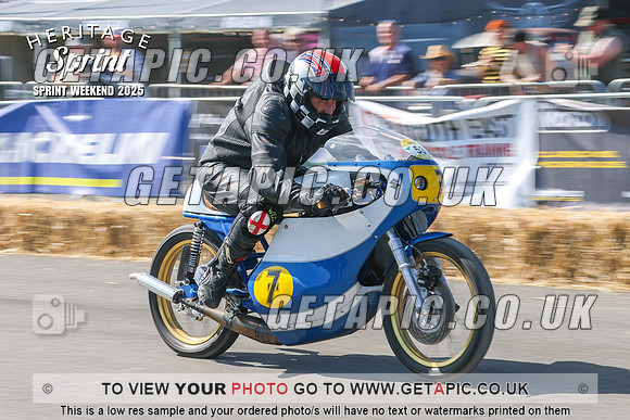 GP2508-6494-C_LOGO_ON_PHOTO