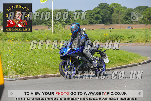 GP2405-4071_LOGO_ON_PHOTO